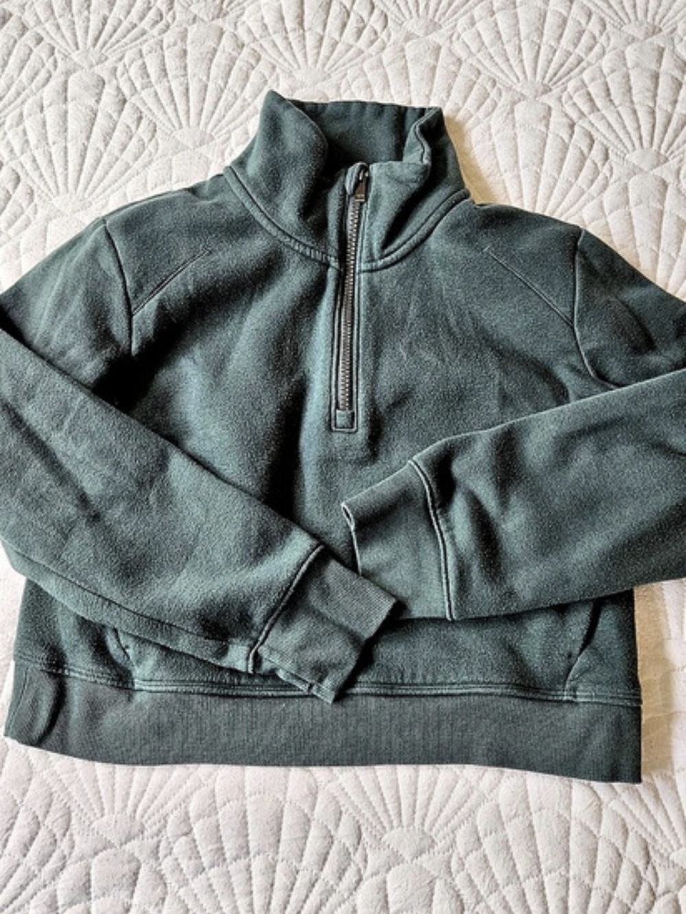 All in Motion Girl's Green Pullover Size Large